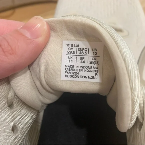 ASICS Men's Gel-Kayano 30 Running Shoes Oatmeal/Black Athletic Comfort Size 12 - Picture 9 of 9